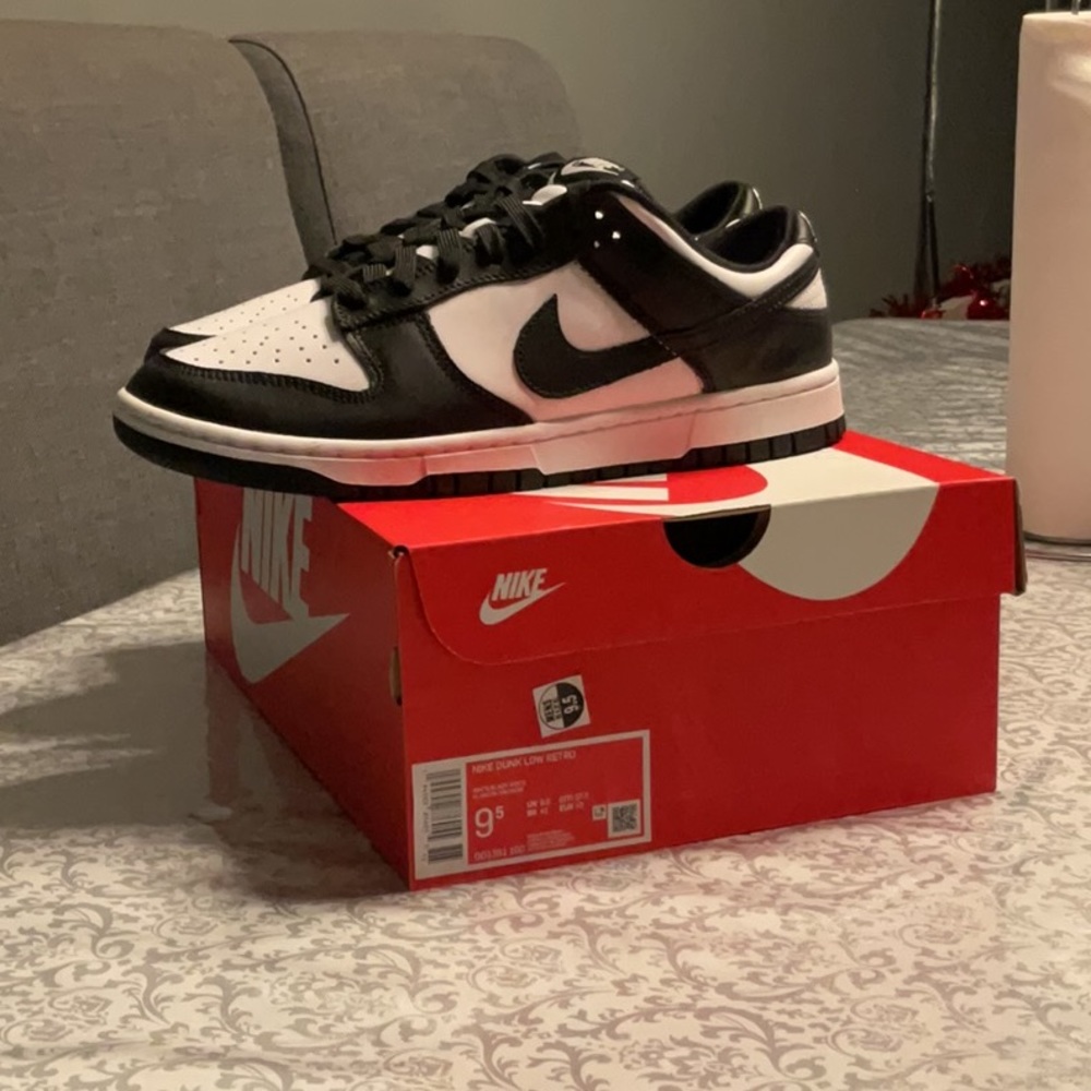 Nike dunks low retro